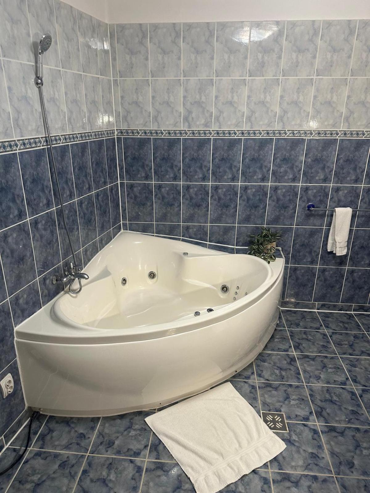Hotel Rubin*** Gheorgheni  Luaran gambar